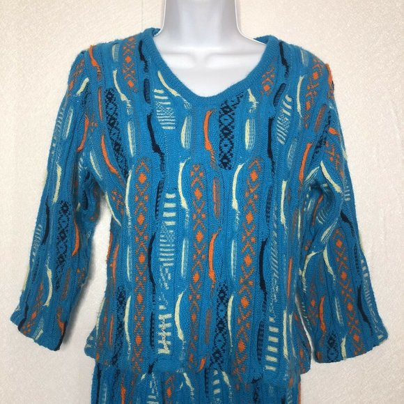 - Womens Coogi 2 Piece Sweater Set Size S - Picture 2 of 11